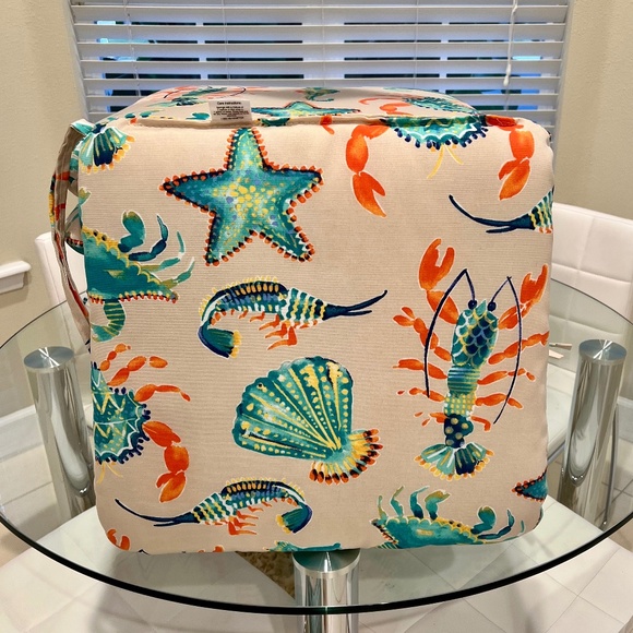 4 Coastal Theme Chair Cushions ~ NWOT - Picture 4 of 4